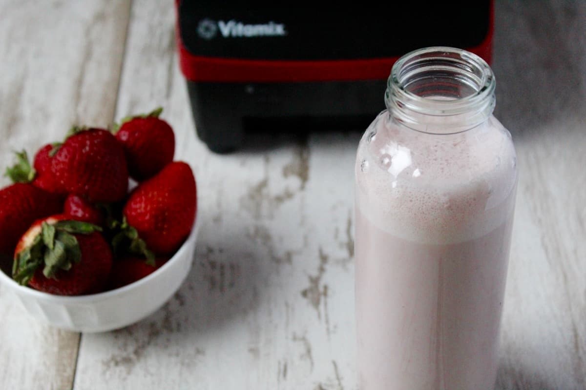 Strawberry Cashew Milk