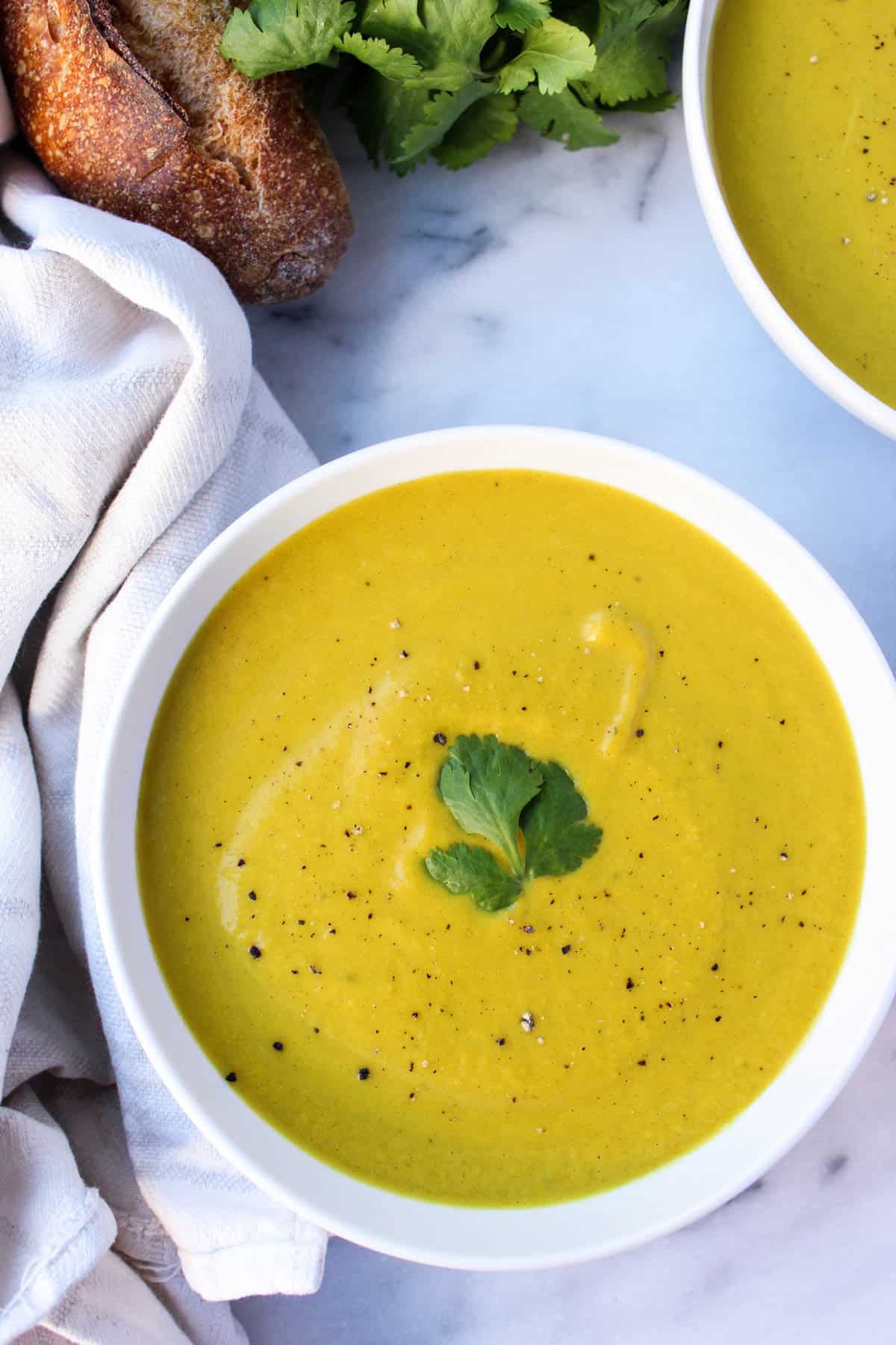 Creamy Cauliflower Golden Milk Soup