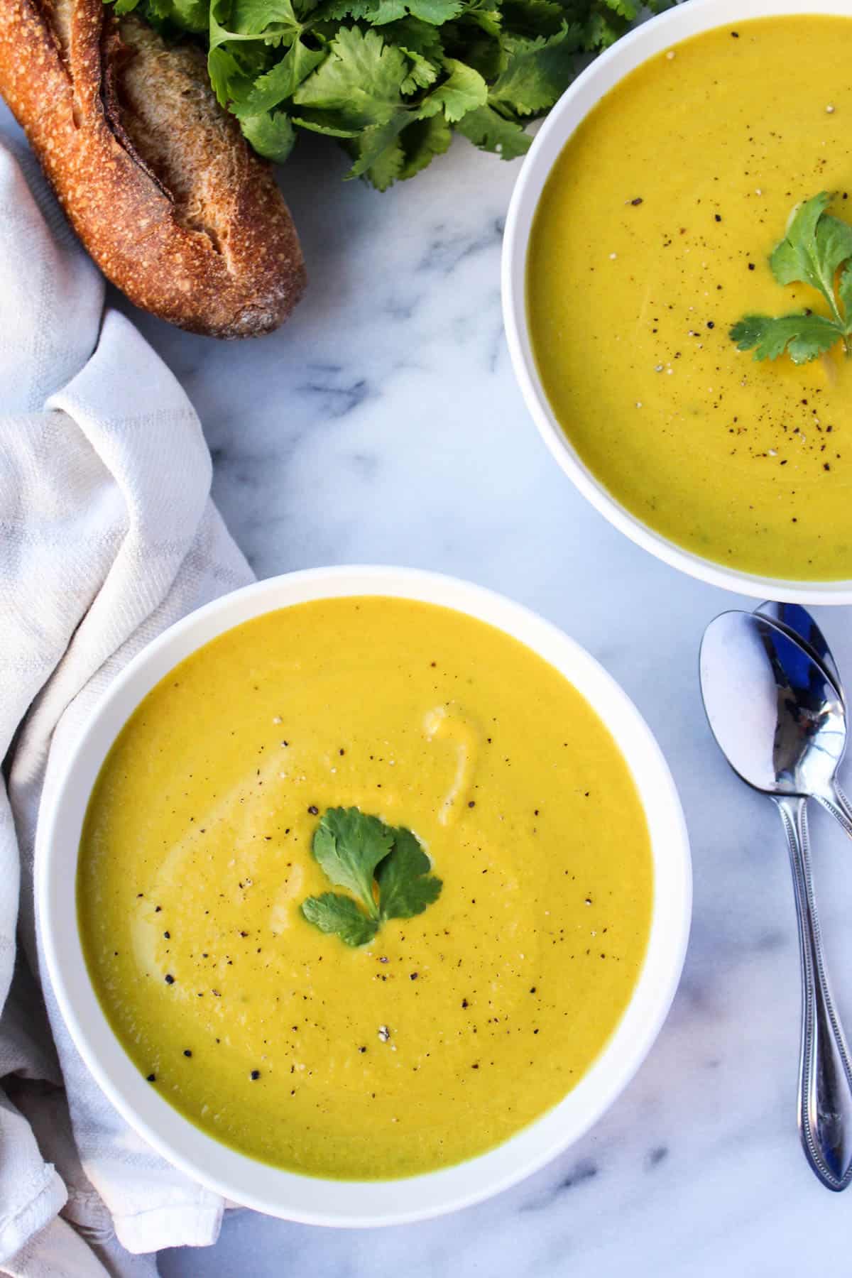 Creamy Cauliflower Golden Milk Soup