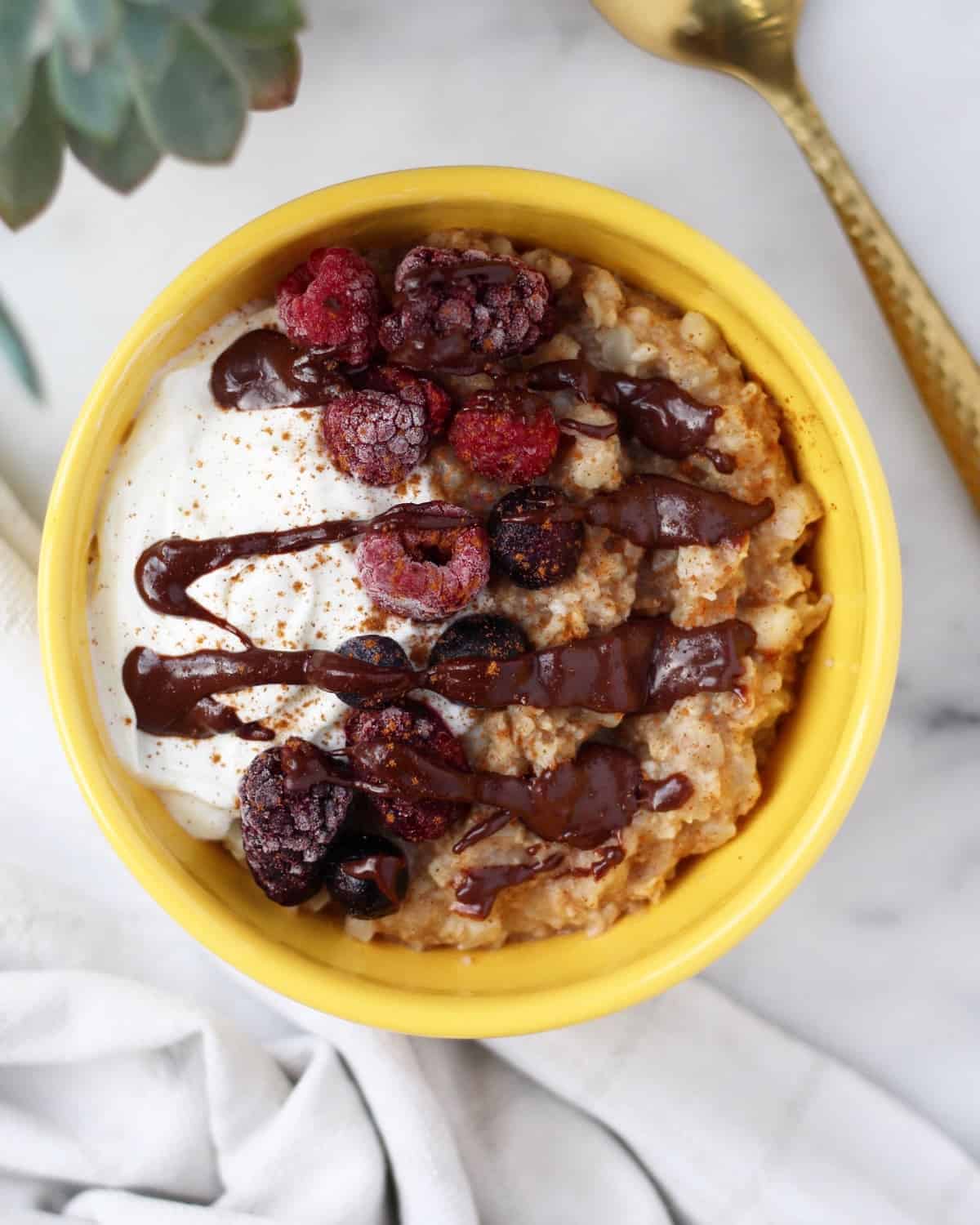 Step up your fitness! Add these 5 healthy supplements to increase athletic performance - build muscle, recover faster, increase intensity, & reduce fatigue! - Eat the Gains