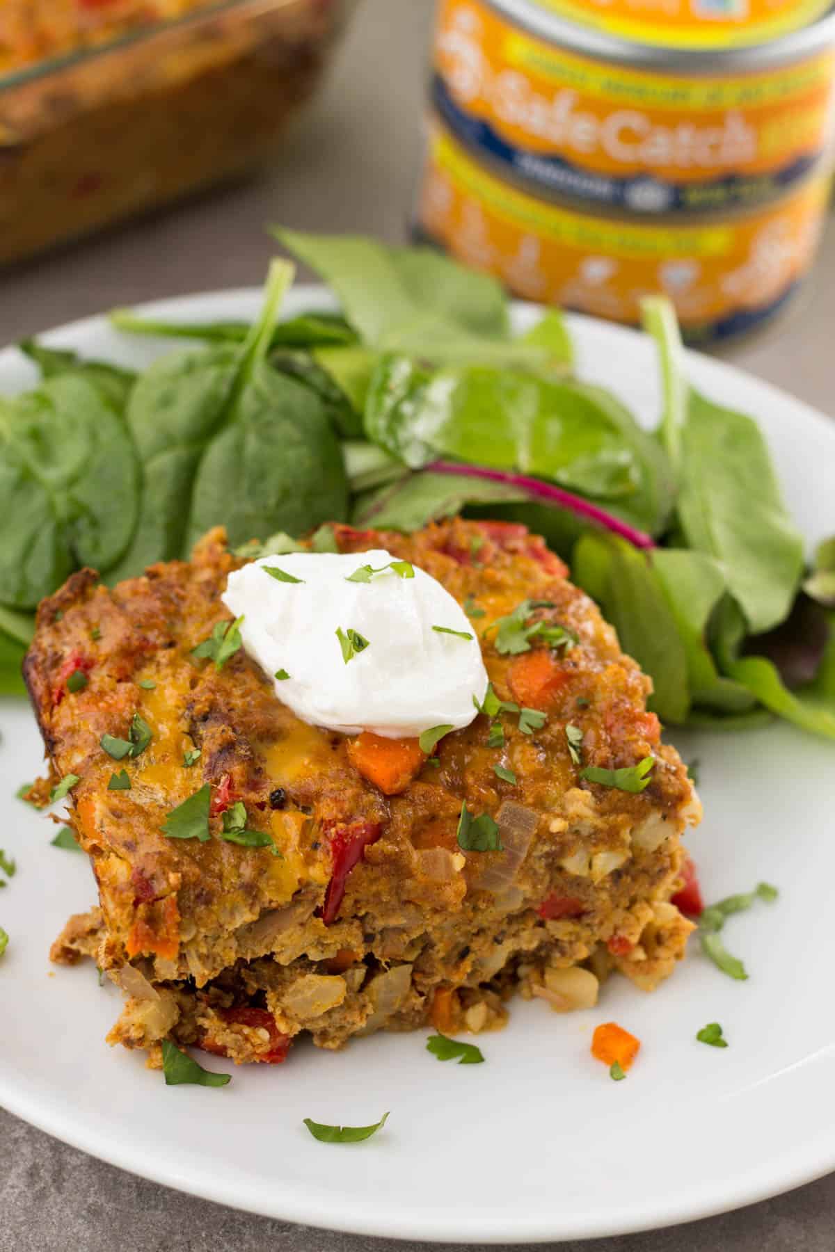 This Tandoori Tuna Casserole packs the flavor and makes an easy and healthy weeknight or meal prep dish that is gluten free, paleo, and Whole30 approved! - Eat the Gains