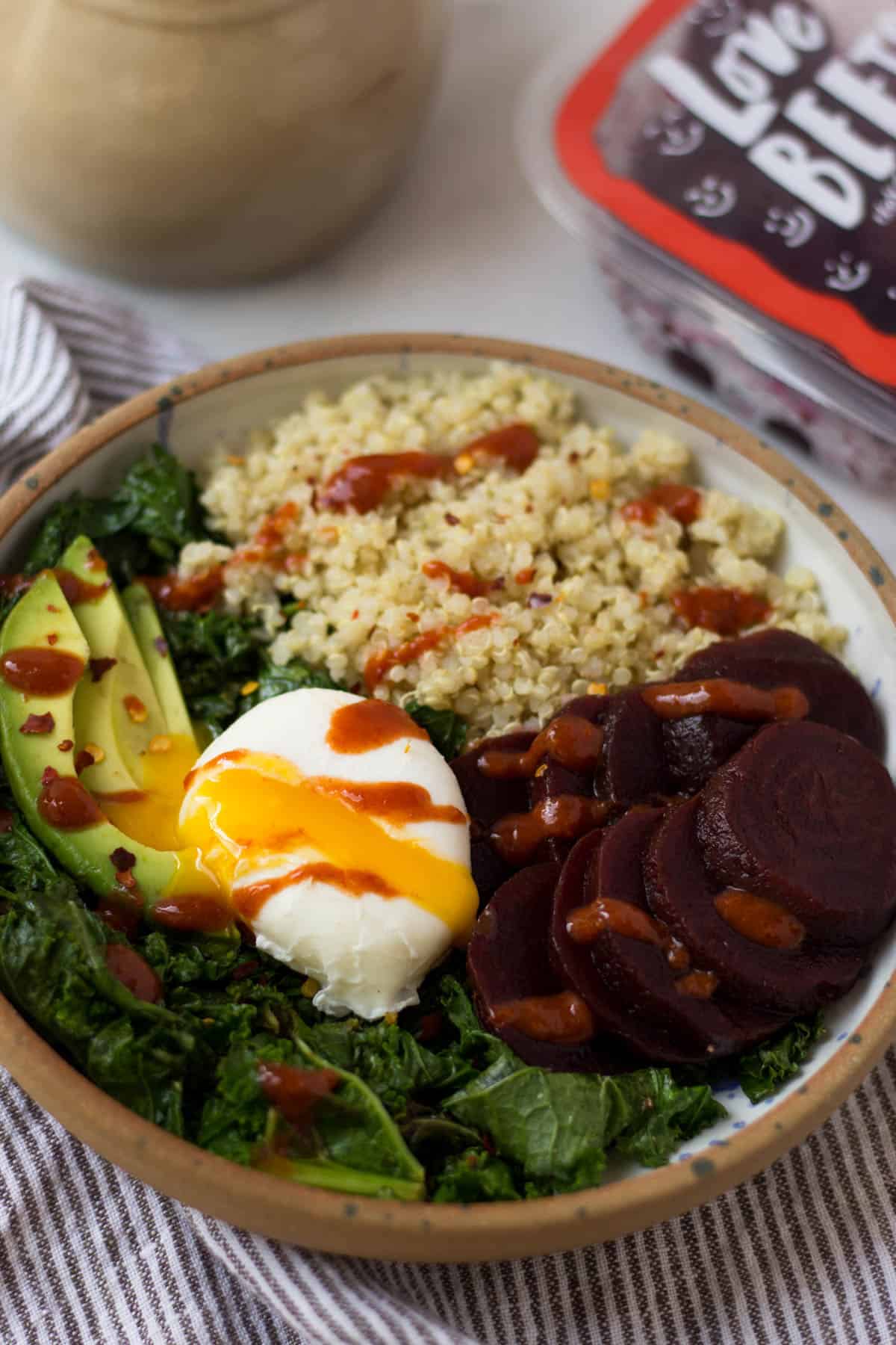 Beet Quinoa Breakfast Bowls come together in under 10 mins and make a healthy and easy gluten free and vegetarian breakfast - great for meal prep or on-the-go! - Eat the Gains
