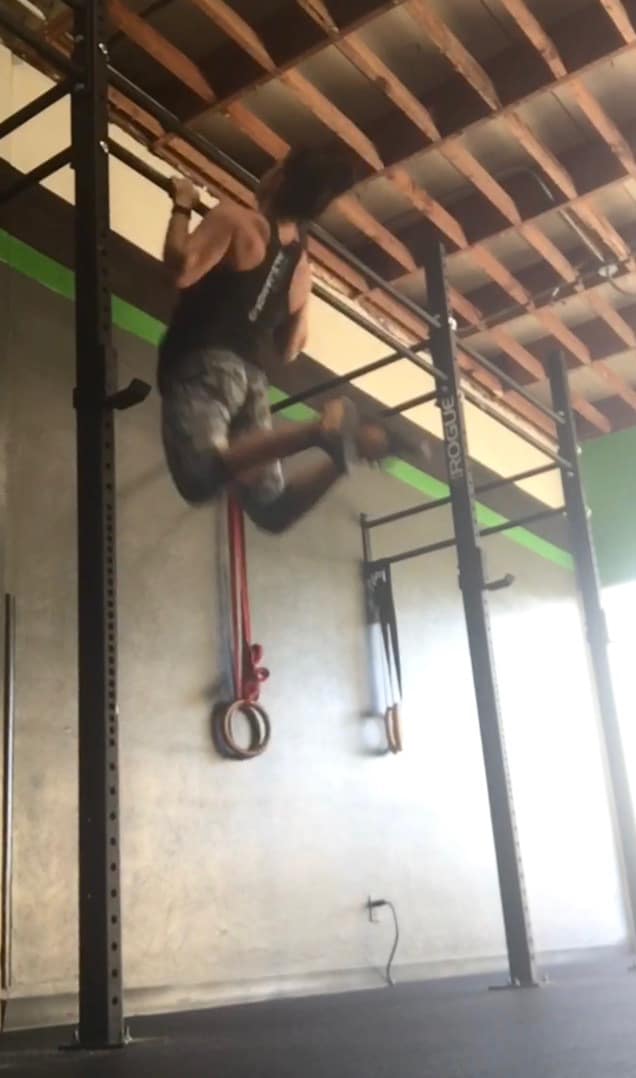 girl doing a pull-up